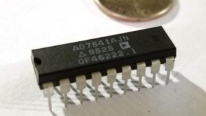 Analog Devices AD7541AJN IC DAC 12BIT MULT MONO 18-DIP