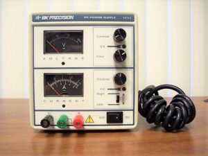 BK Precision 1711 Triple Output Power supply