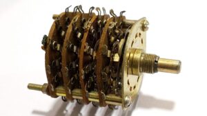 General Microwave 2905-A Rotary Switch